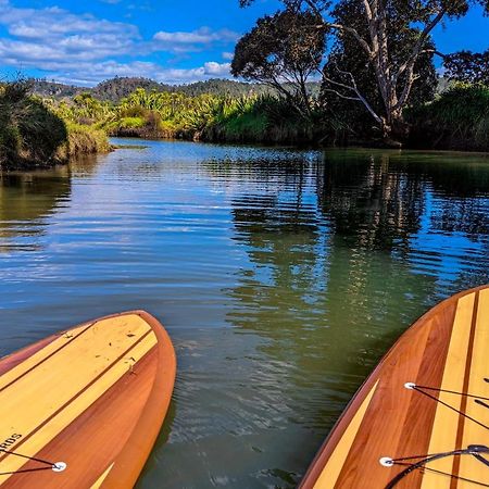 ホテル Adventurer'S Chest - Pohutukawa Hotwater Beach エクステリア 写真
